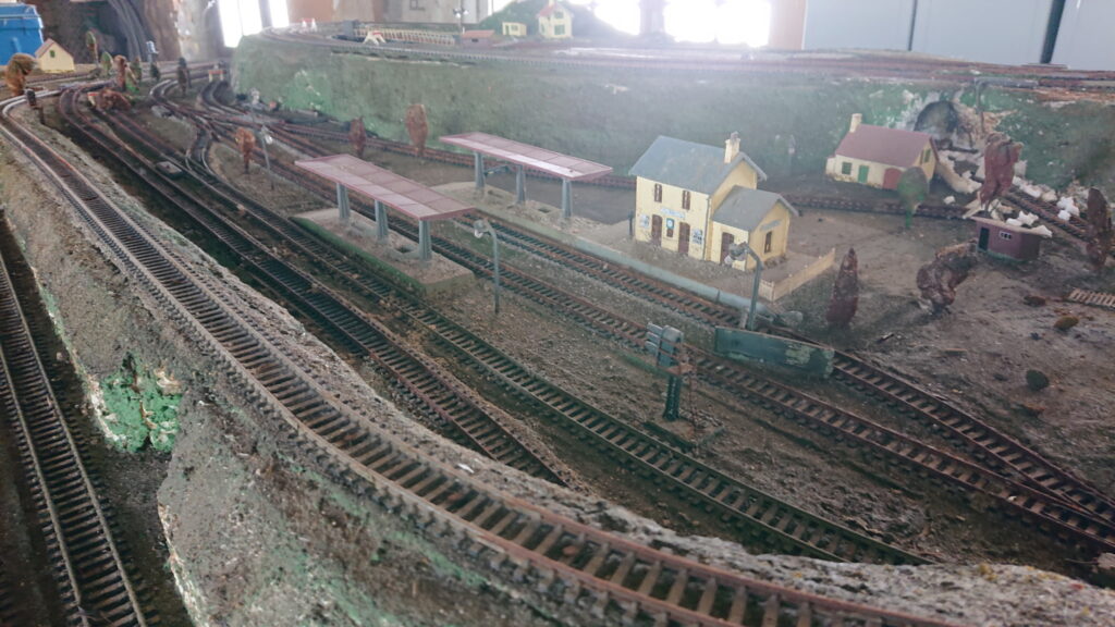 Réseaux de trains HO du musée ferroviaire de l'AHTF à Hyères.