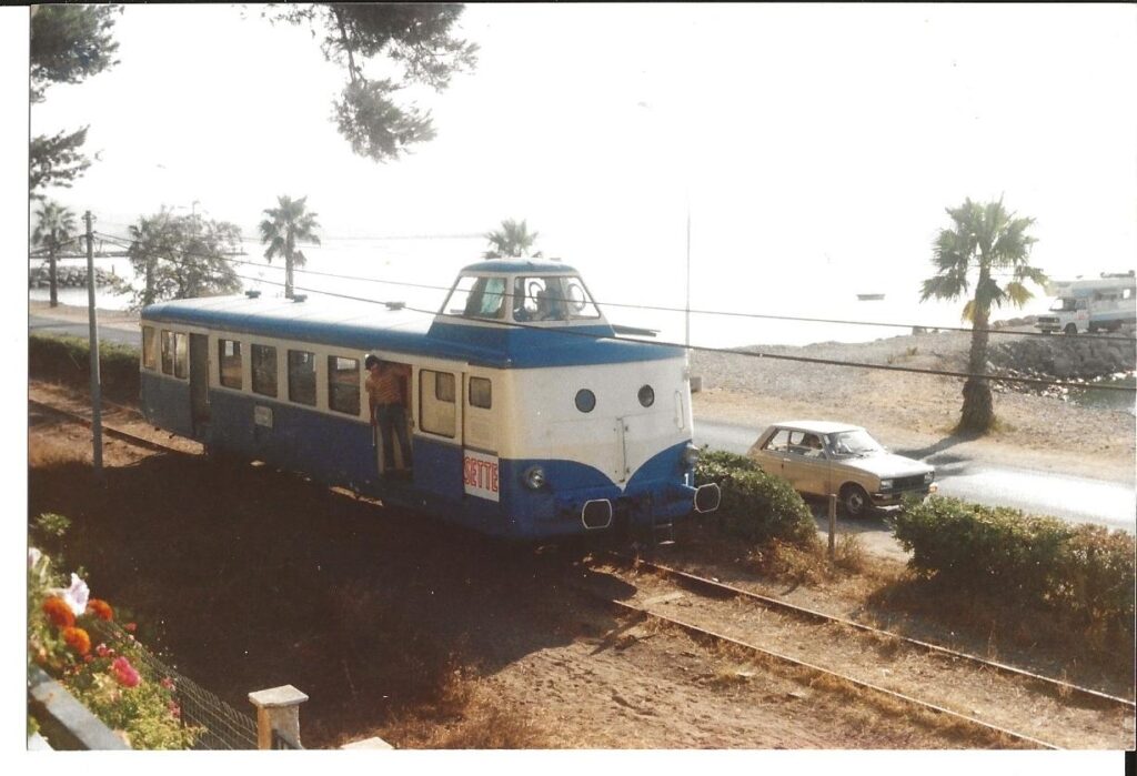 Été 1982 : le train touristique d’Hyères aux Salins